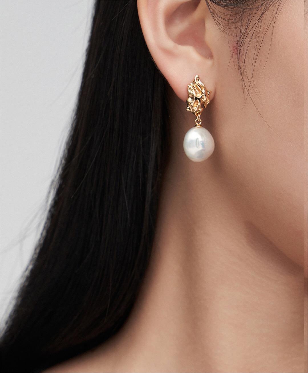 Pearl Drop Earrings