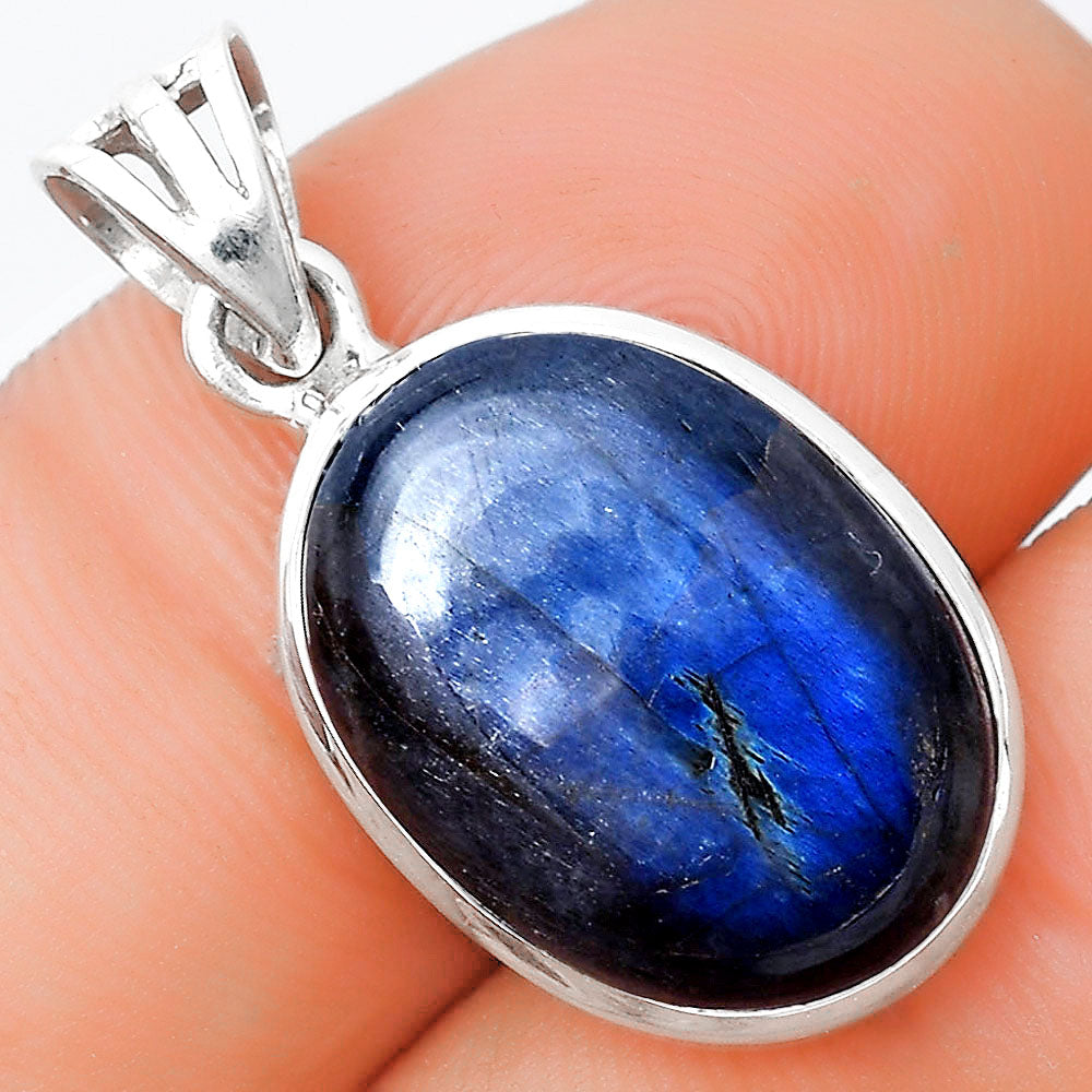 Blue Fire Labradorite - Madagascar Pendant P-1002 SDP125294-0