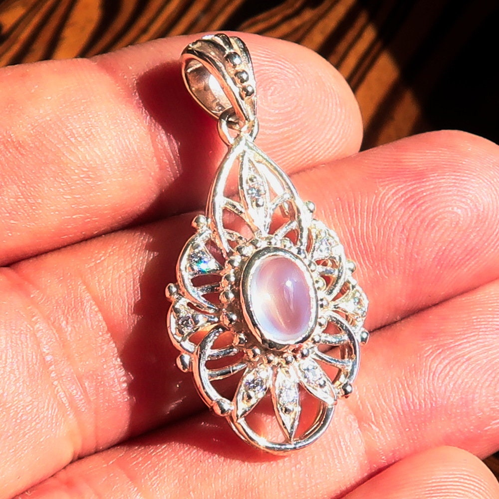 Moonstone Pendant | Sterling Silver & Oval Ceylon Moonstone
